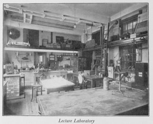 Royal Institution First Floor Lecture Laboratory, 1930s